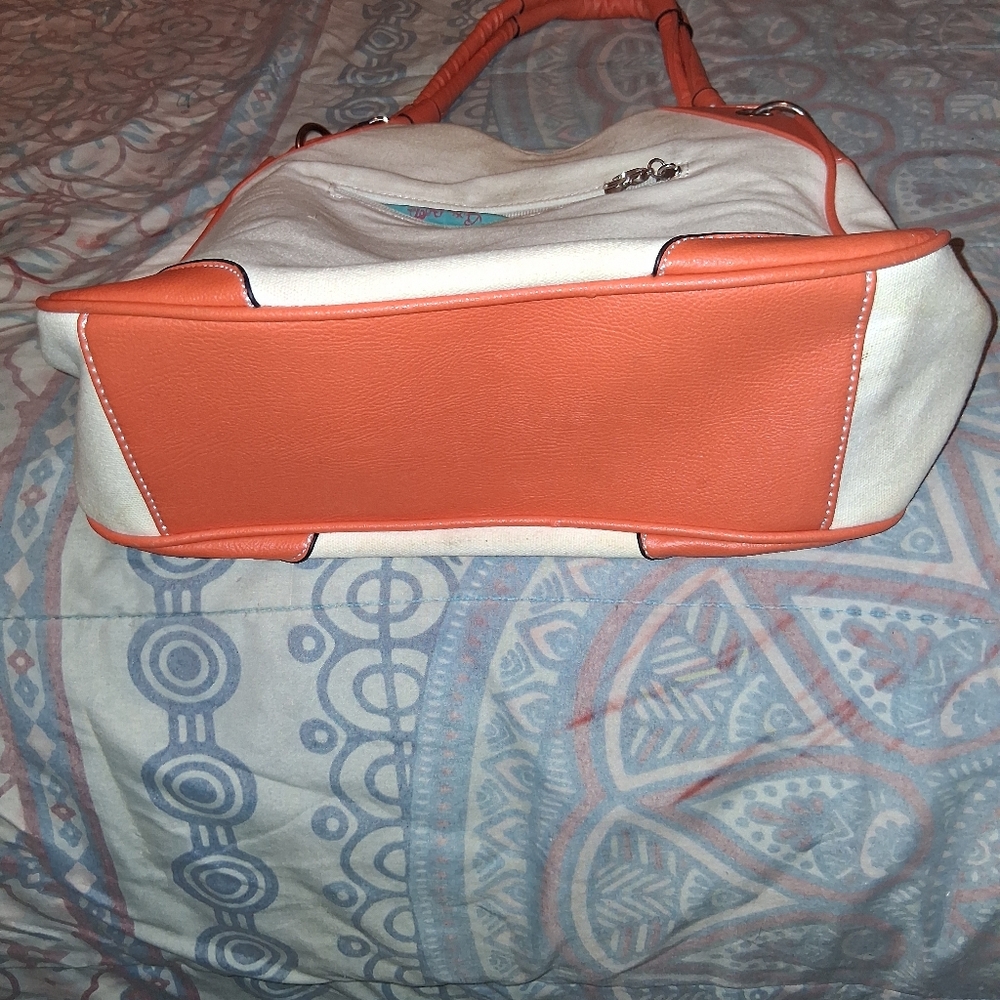 *hand bag* - Picture 5 of 6